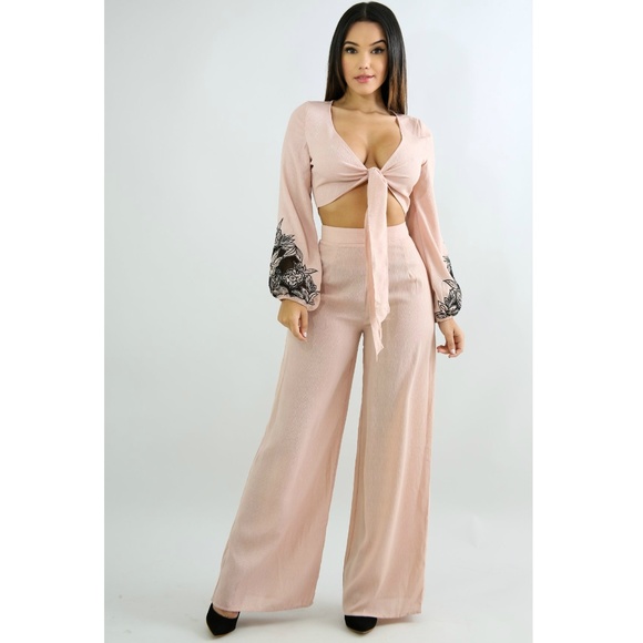 Blush 2 Pc Front Detail Set - Picture 2 of 4